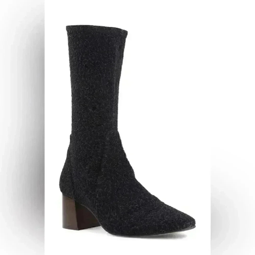 New! ANDRÉ ASSOUS Women’s Square Toe Boot Black/ Knit Size 8